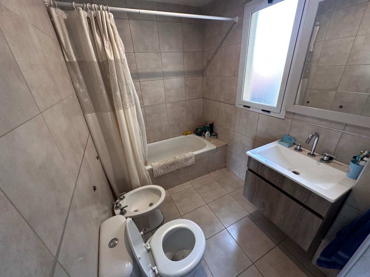 DEPARAMENTO 2 AMBIENTES CON BALCON AL FRENTE ZONA MOGOTES
