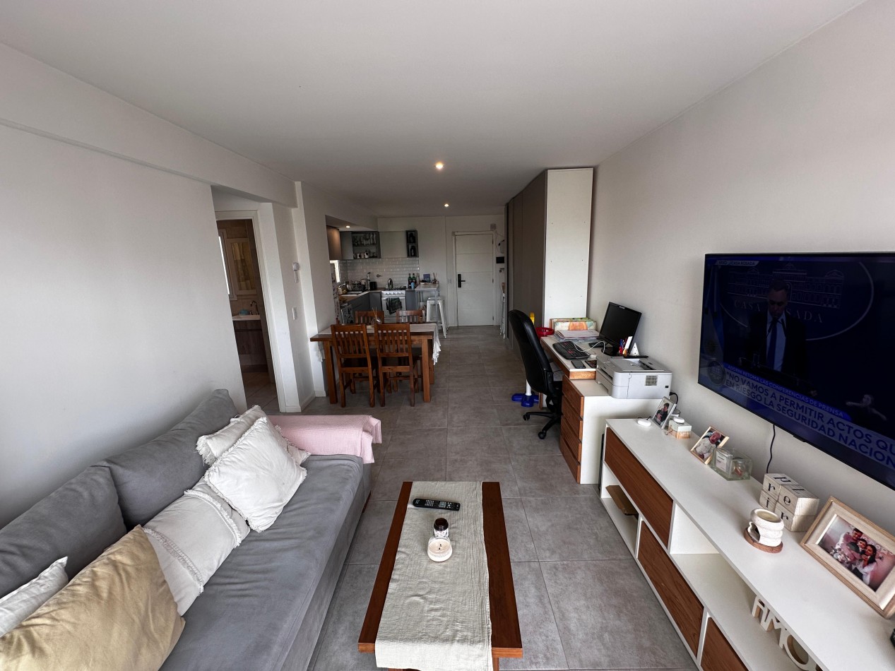 DEPARAMENTO 2 AMBIENTES CON BALCON AL FRENTE ZONA MOGOTES