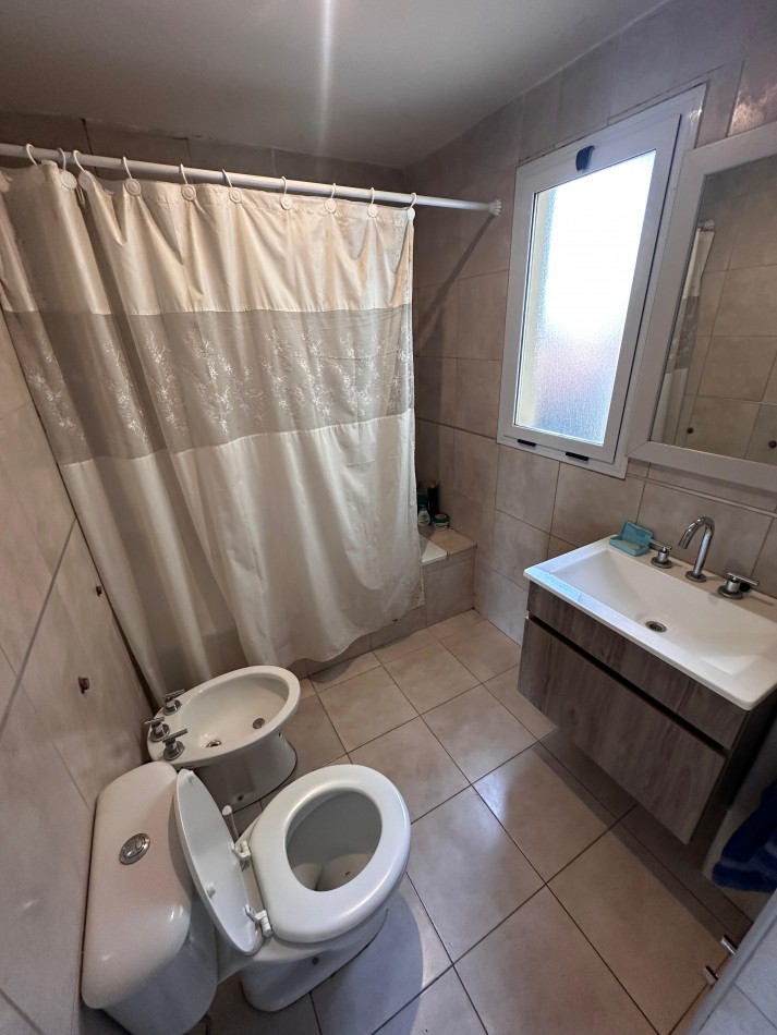 DEPARAMENTO 2 AMBIENTES CON BALCON AL FRENTE ZONA MOGOTES