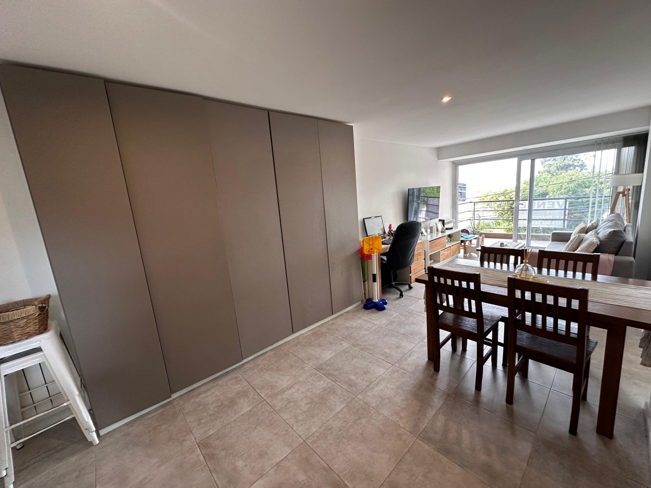DEPARAMENTO 2 AMBIENTES CON BALCON AL FRENTE ZONA MOGOTES