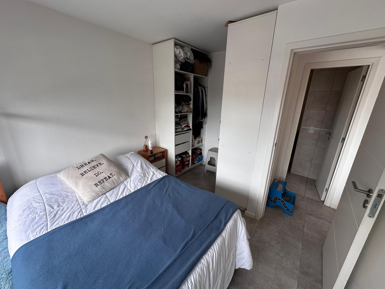 DEPARAMENTO 2 AMBIENTES CON BALCON AL FRENTE ZONA MOGOTES