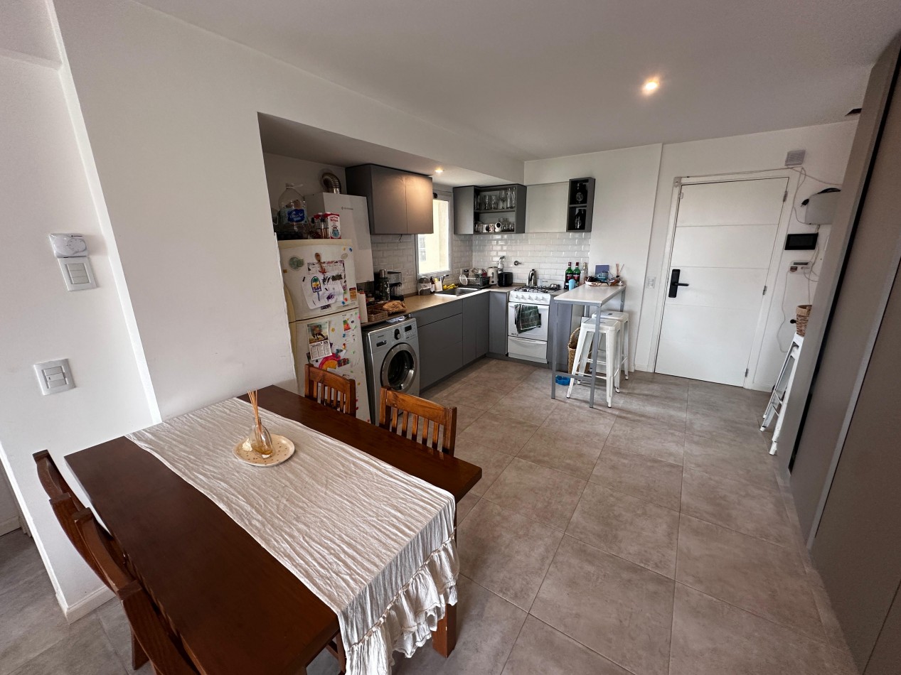 DEPARAMENTO 2 AMBIENTES CON BALCON AL FRENTE ZONA MOGOTES