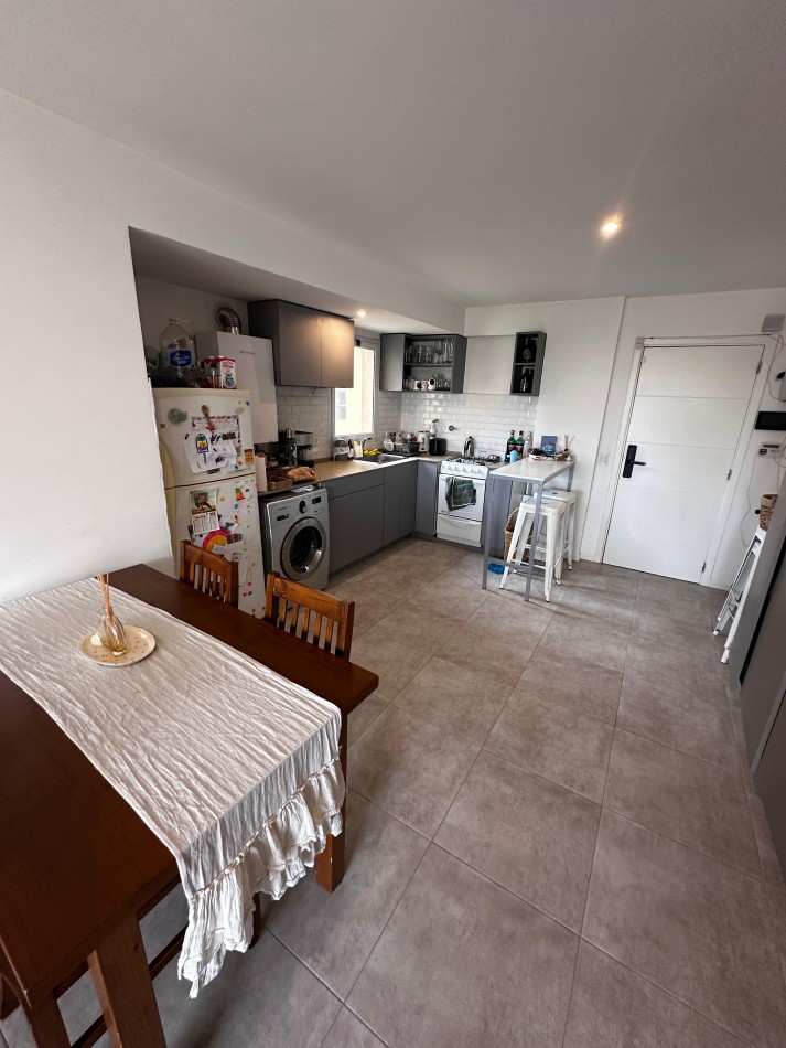 DEPARAMENTO 2 AMBIENTES CON BALCON AL FRENTE ZONA MOGOTES