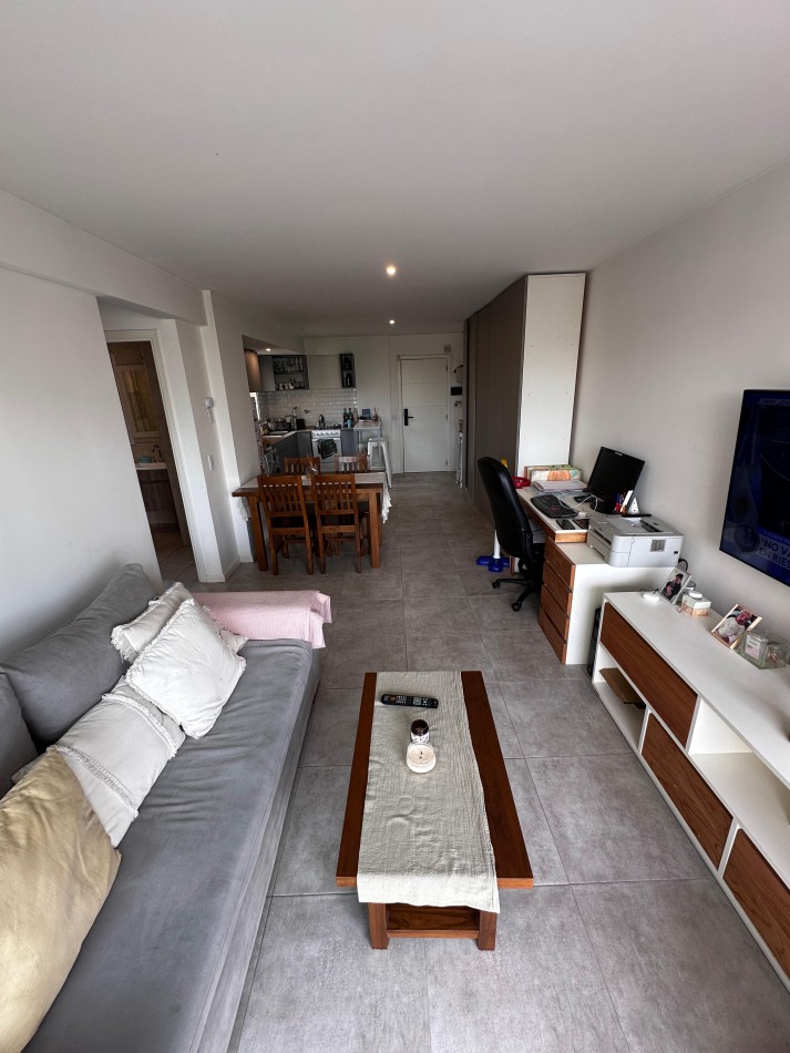 DEPARAMENTO 2 AMBIENTES CON BALCON AL FRENTE ZONA MOGOTES