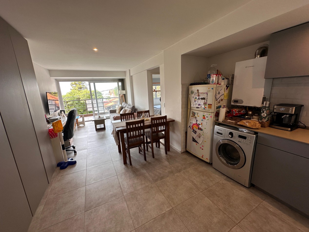DEPARAMENTO 2 AMBIENTES CON BALCON AL FRENTE ZONA MOGOTES