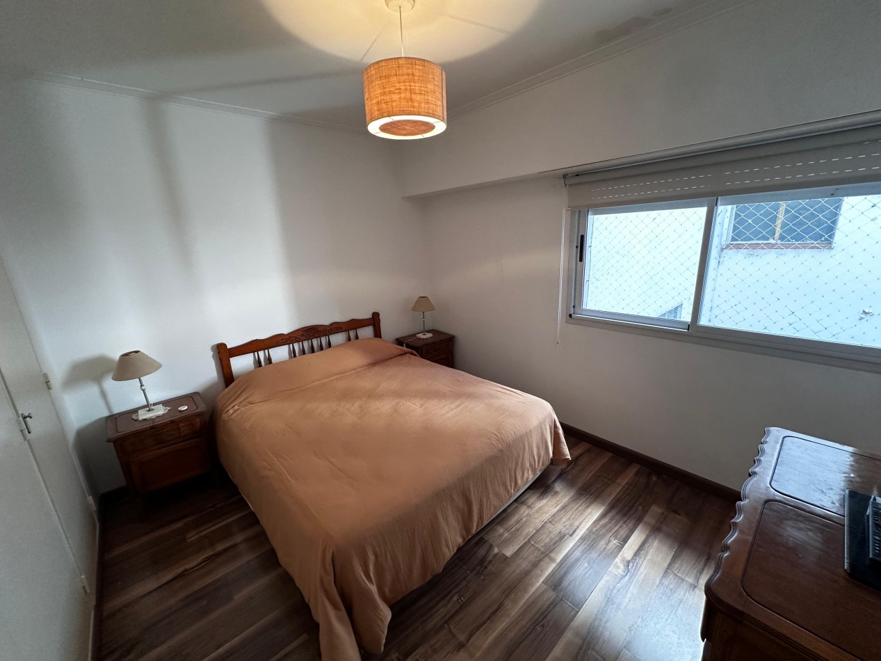 DEPARTAMENTO 3 AMBIENTES CON BALCON AL FRENTE ZONA LA PERLA