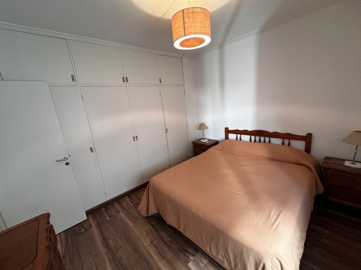 DEPARTAMENTO 3 AMBIENTES CON BALCON AL FRENTE ZONA LA PERLA