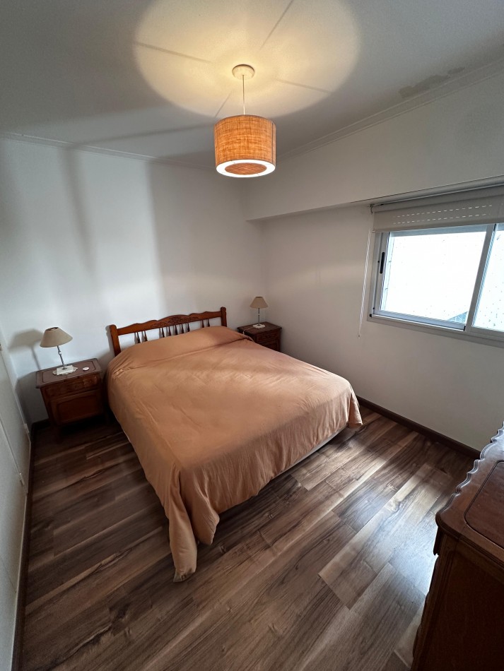 DEPARTAMENTO 3 AMBIENTES CON BALCON AL FRENTE ZONA LA PERLA