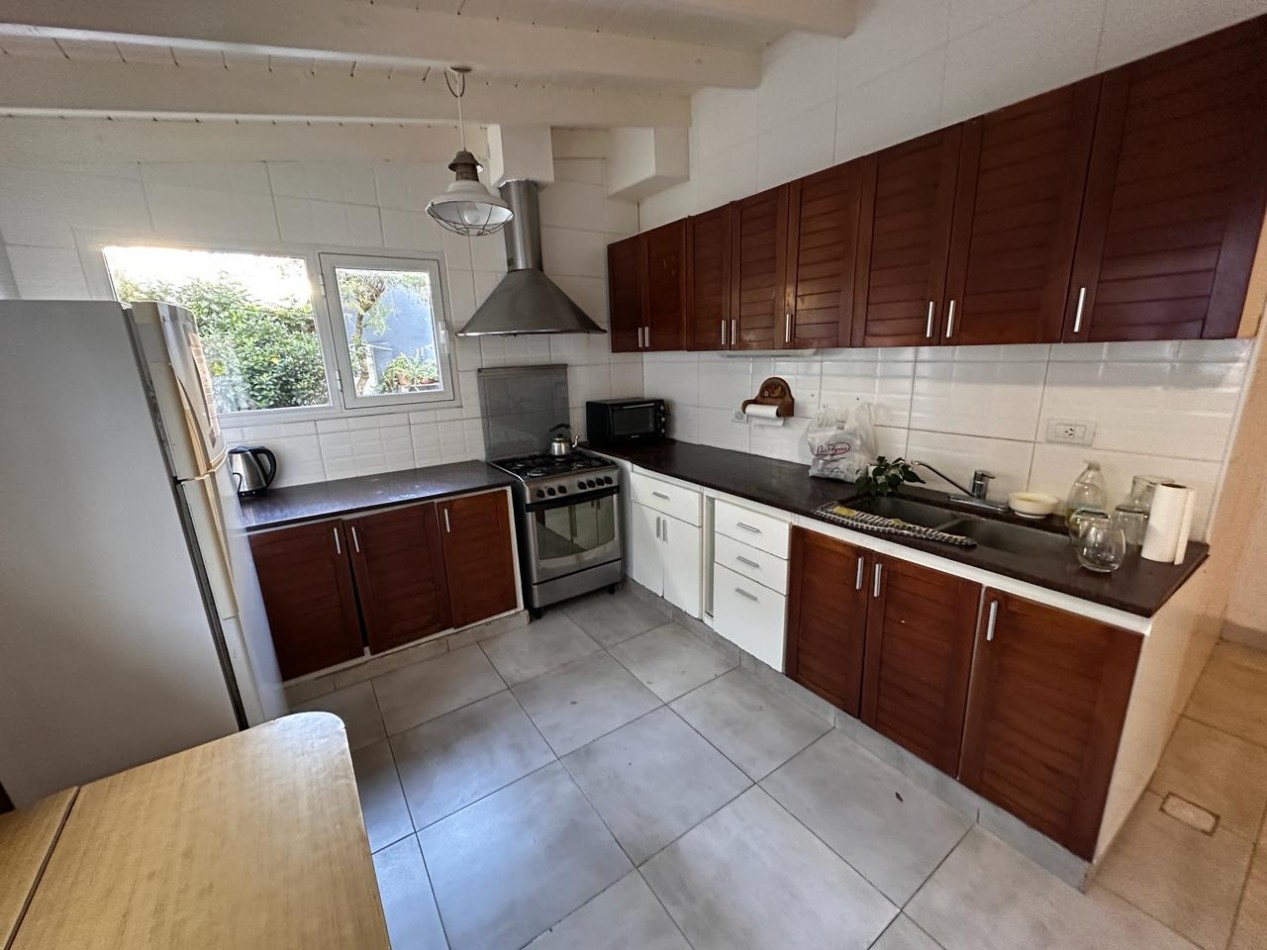 ALQUILER CHALET USO PROFESIONAL ZONA STELLA MARIS