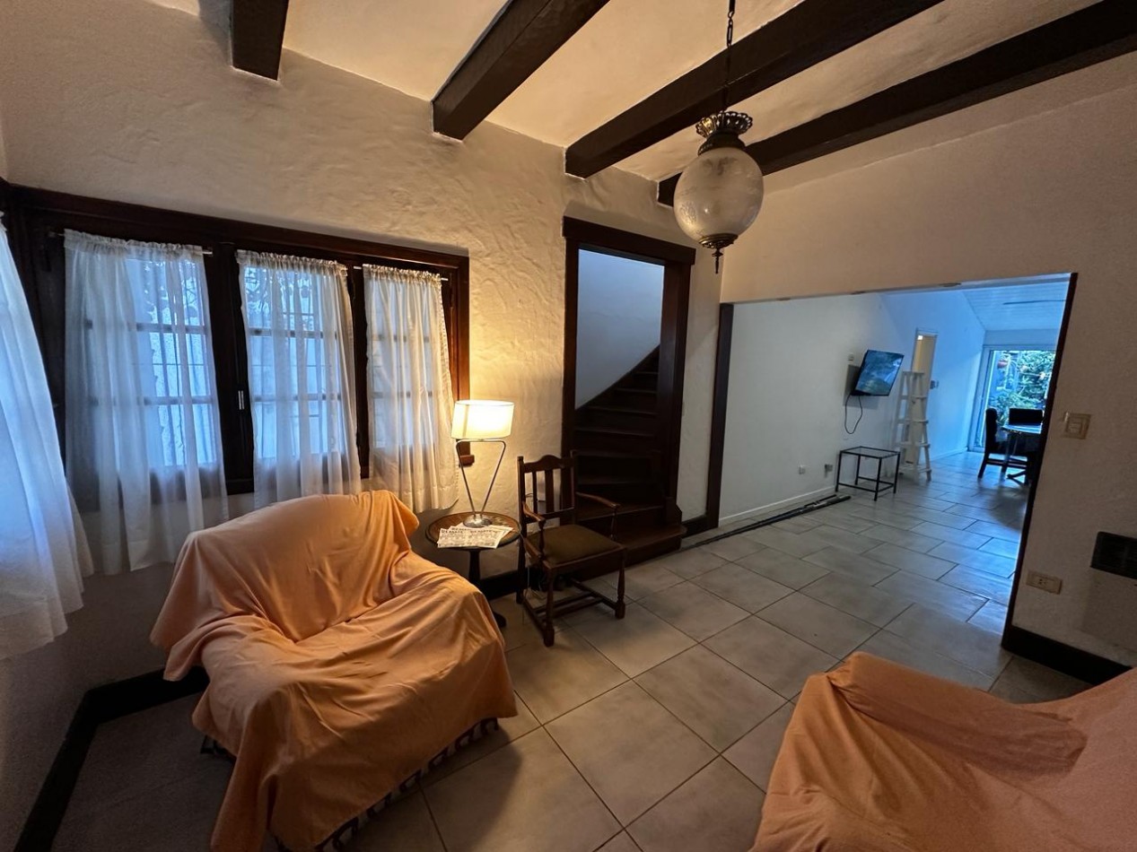 ALQUILER CHALET USO PROFESIONAL ZONA STELLA MARIS