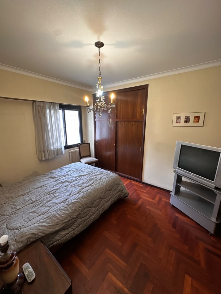 DEPARTAMENTO 3 AMBIENTES CON BALCON CORRIDO A LA CALLE