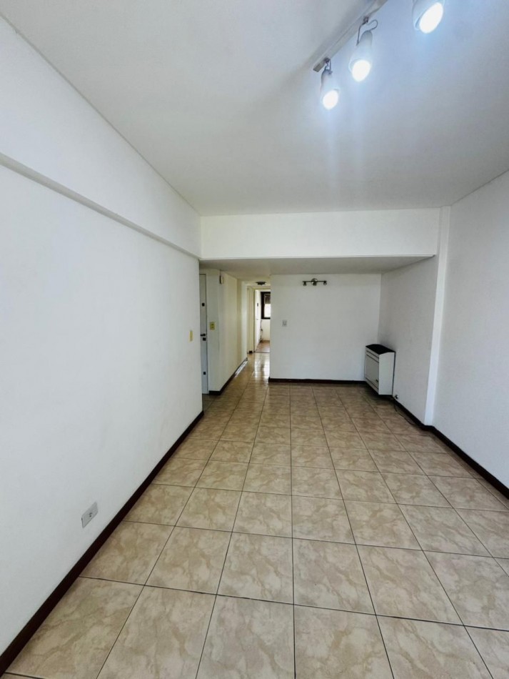 ALQUILER DEPARTAMENTO 3 AMBIENTES CON BALCON Y COCHERA