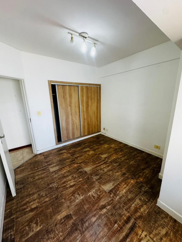 ALQUILER DEPARTAMENTO 3 AMBIENTES CON BALCON Y COCHERA