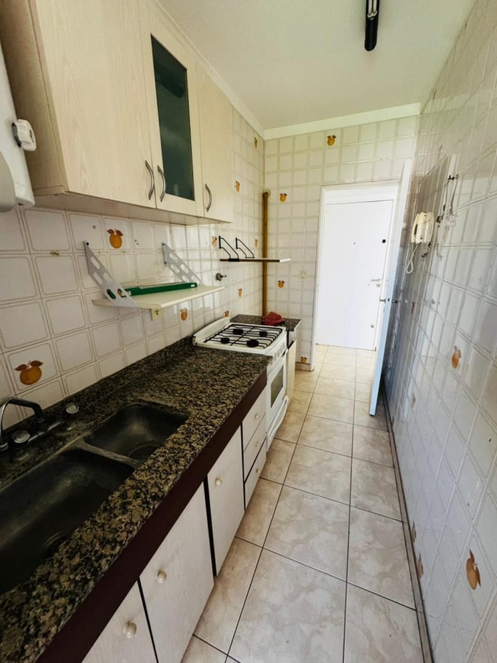 ALQUILER DEPARTAMENTO 3 AMBIENTES CON BALCON Y COCHERA