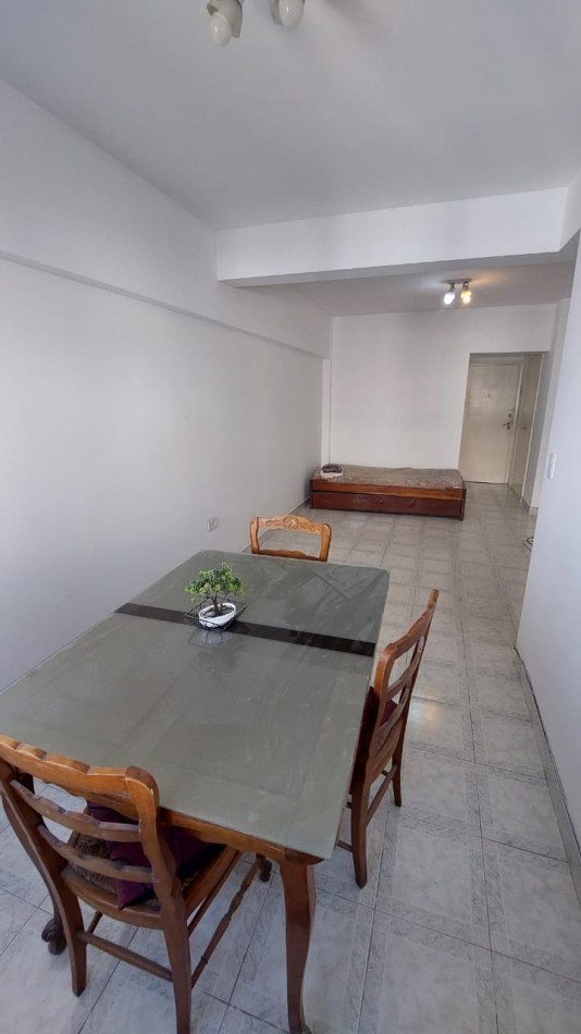 MONOAMBIENTE A LA CALLE CON COCHERA ZONA ALDREY