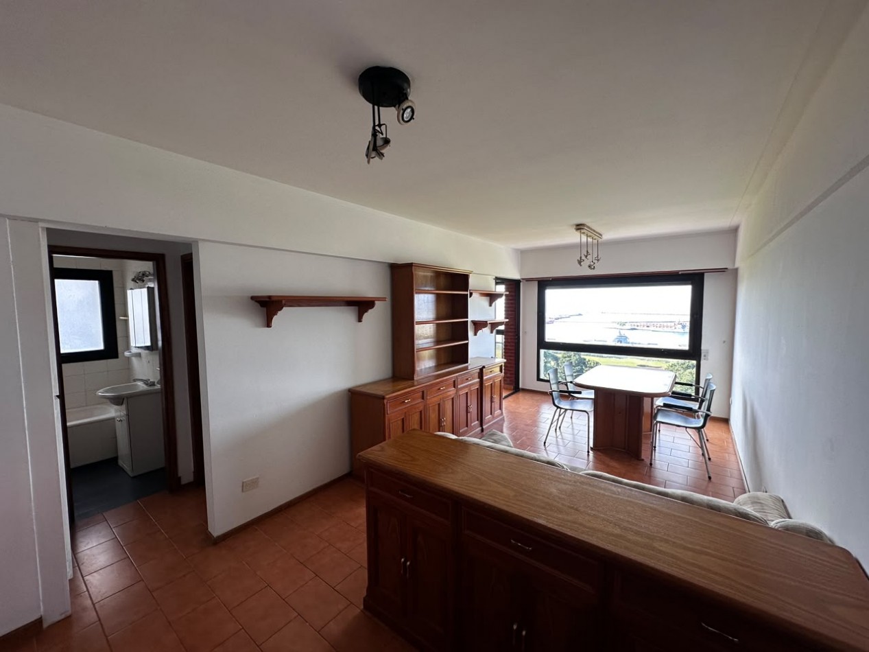 VENTA DEPARTAMENTO 2 AMBIENTES CON COCHERA,BAULERA Y VISTA AL MAR