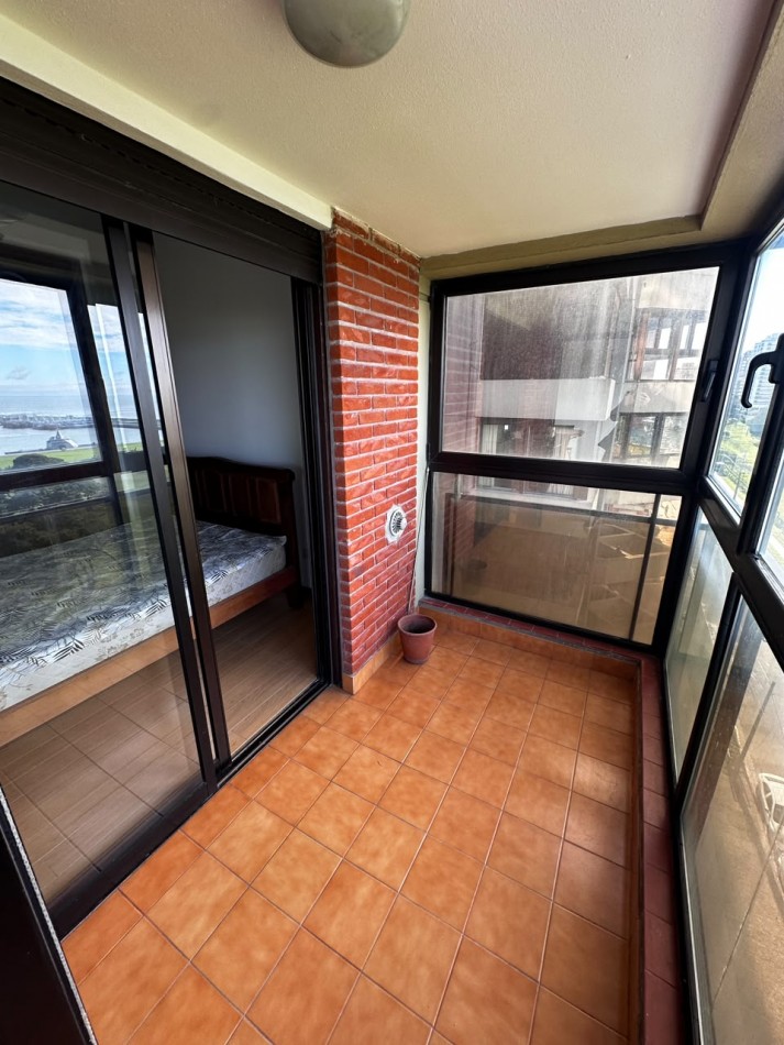 VENTA DEPARTAMENTO 2 AMBIENTES CON COCHERA,BAULERA Y VISTA AL MAR