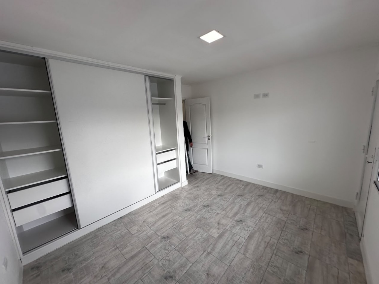 VENTA DUPLEX 3 AMBIENTES CON GARAGE Y PATIO