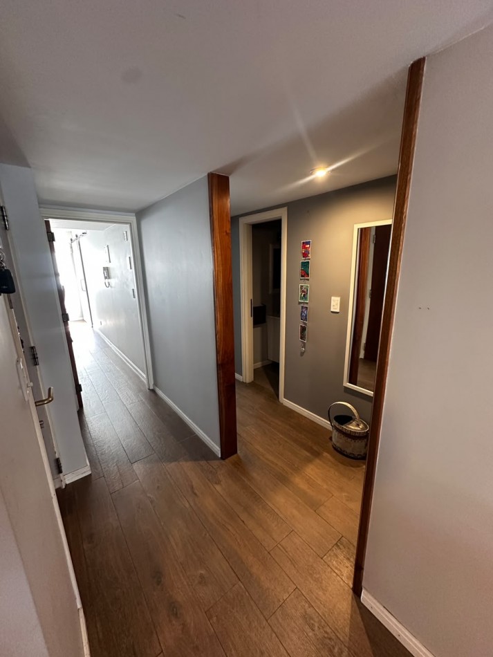 VENTA SEMIPISO DE 3 AMBIENTES CON VISTA LATERAL AL MAR EN LA PERLA