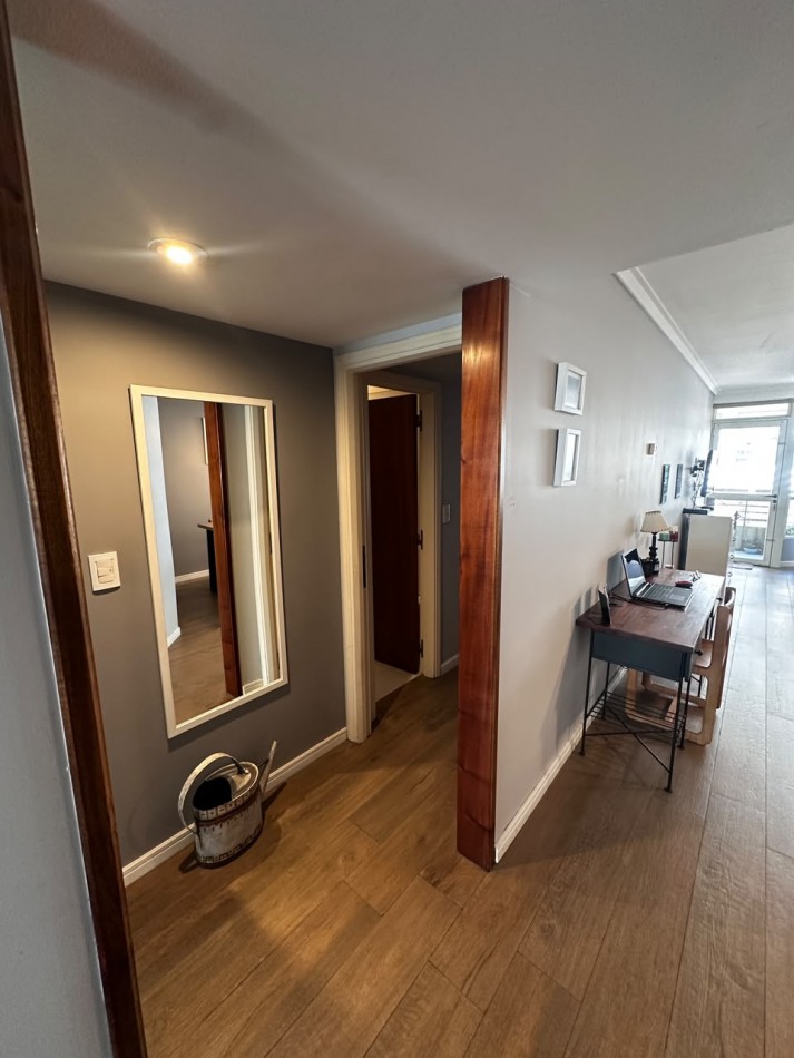 VENTA SEMIPISO DE 3 AMBIENTES CON VISTA LATERAL AL MAR EN LA PERLA