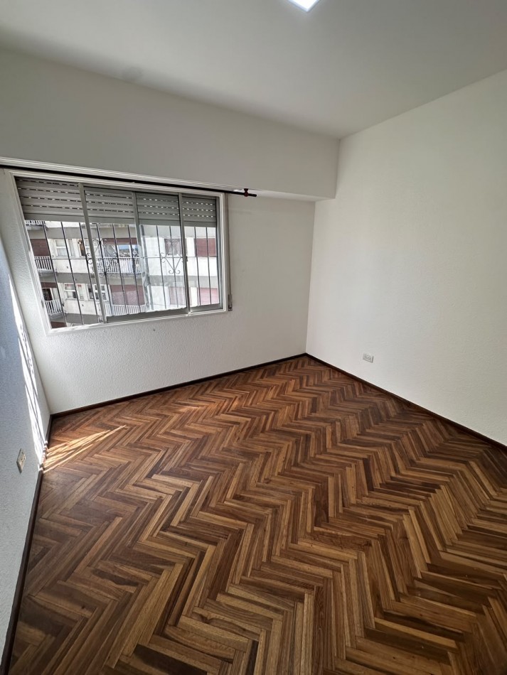 ALQUILER DEPARTAMENTO 3 AMBIENTES CON COCHERA