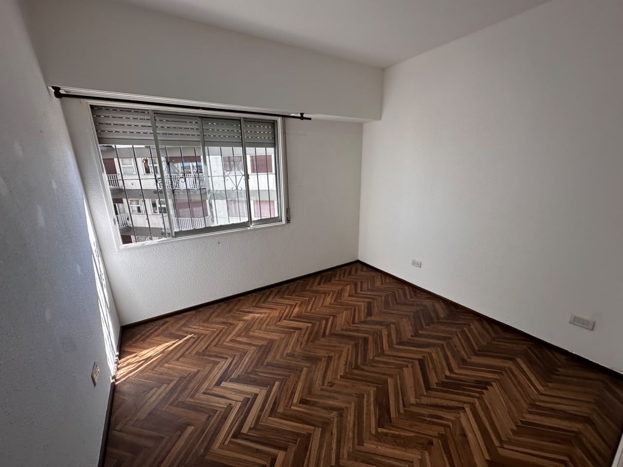 ALQUILER DEPARTAMENTO 3 AMBIENTES CON COCHERA