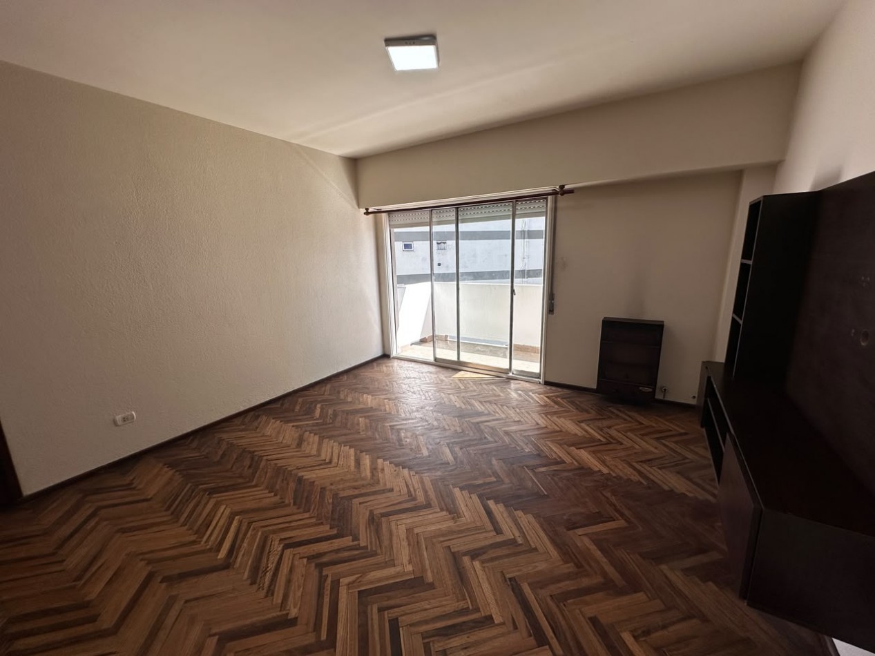 ALQUILER DEPARTAMENTO 3 AMBIENTES CON COCHERA