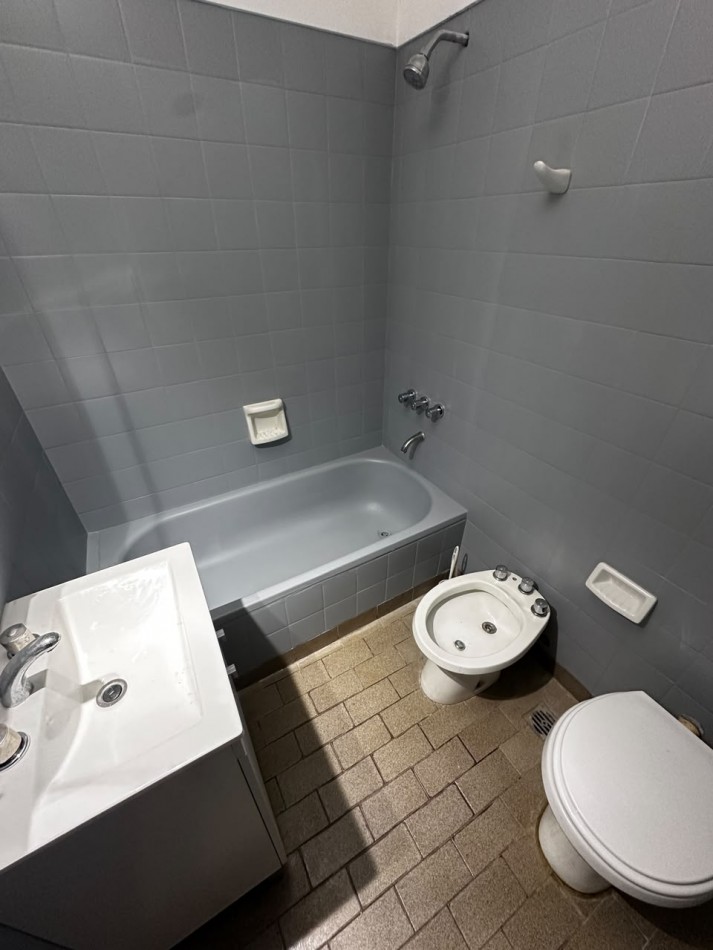 ALQUILER DEPARTAMENTO 3 AMBIENTES CON COCHERA