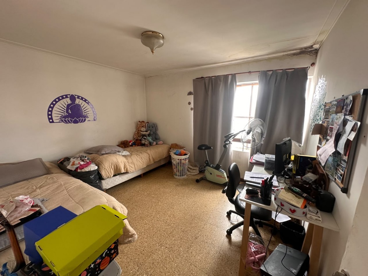 VENTA CASA DE 5 AMBIENTES EN CHAUVIN
