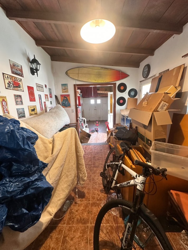VENTA CASA DE 5 AMBIENTES EN CHAUVIN