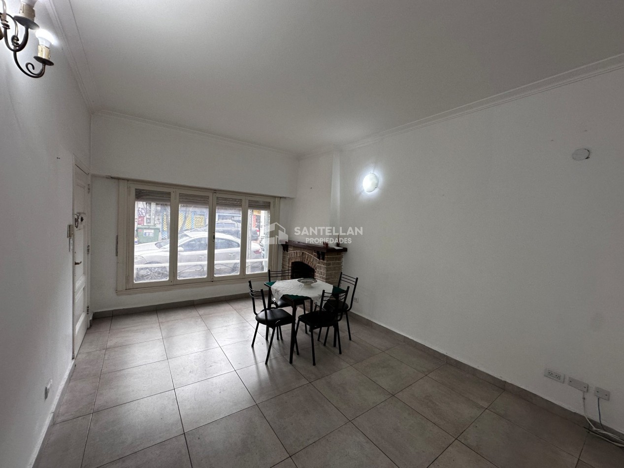 CHALET TRES AMBIENTES CON PARQUE BARRIO CHAUVIN