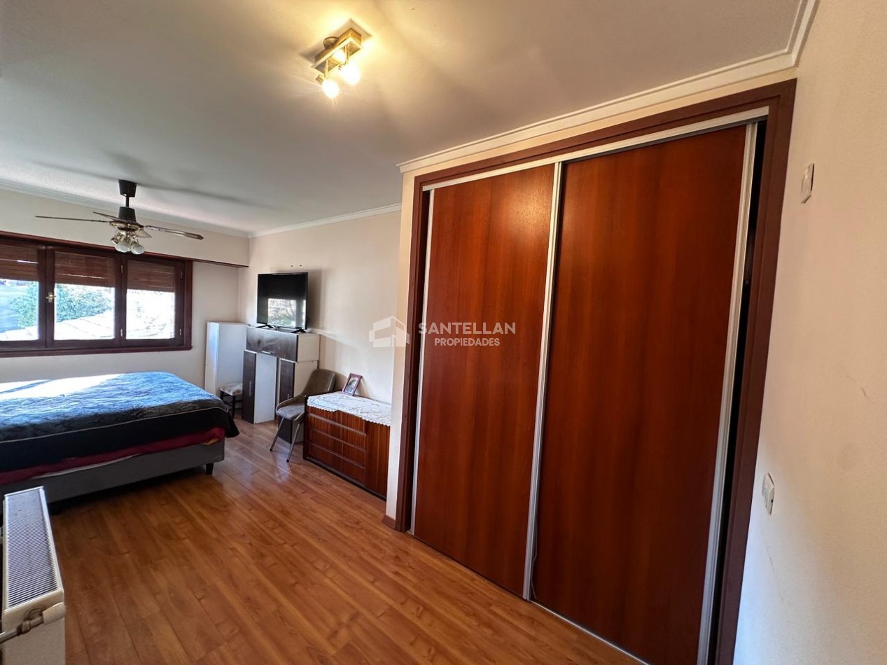 VENTA CHALET 5 AMBIENTES DE CATEGORIA BARRIO CONSTITUCION