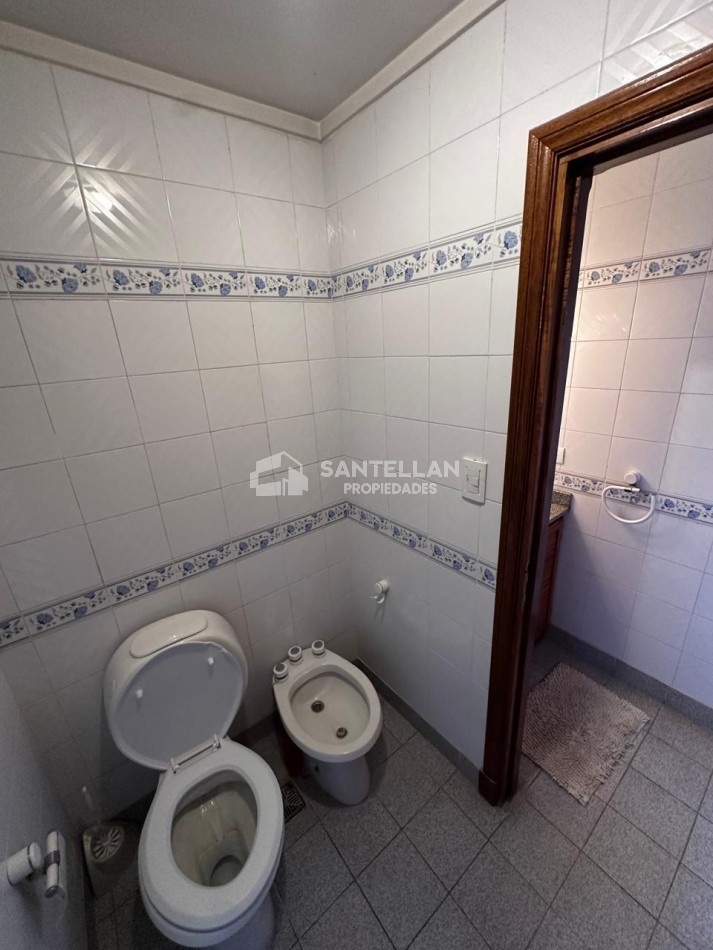 VENTA CHALET 5 AMBIENTES DE CATEGORIA BARRIO CONSTITUCION