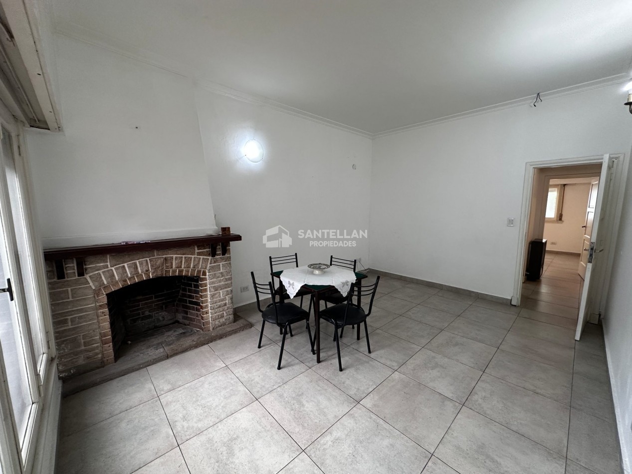 CHALET TRES AMBIENTES CON PARQUE BARRIO CHAUVIN