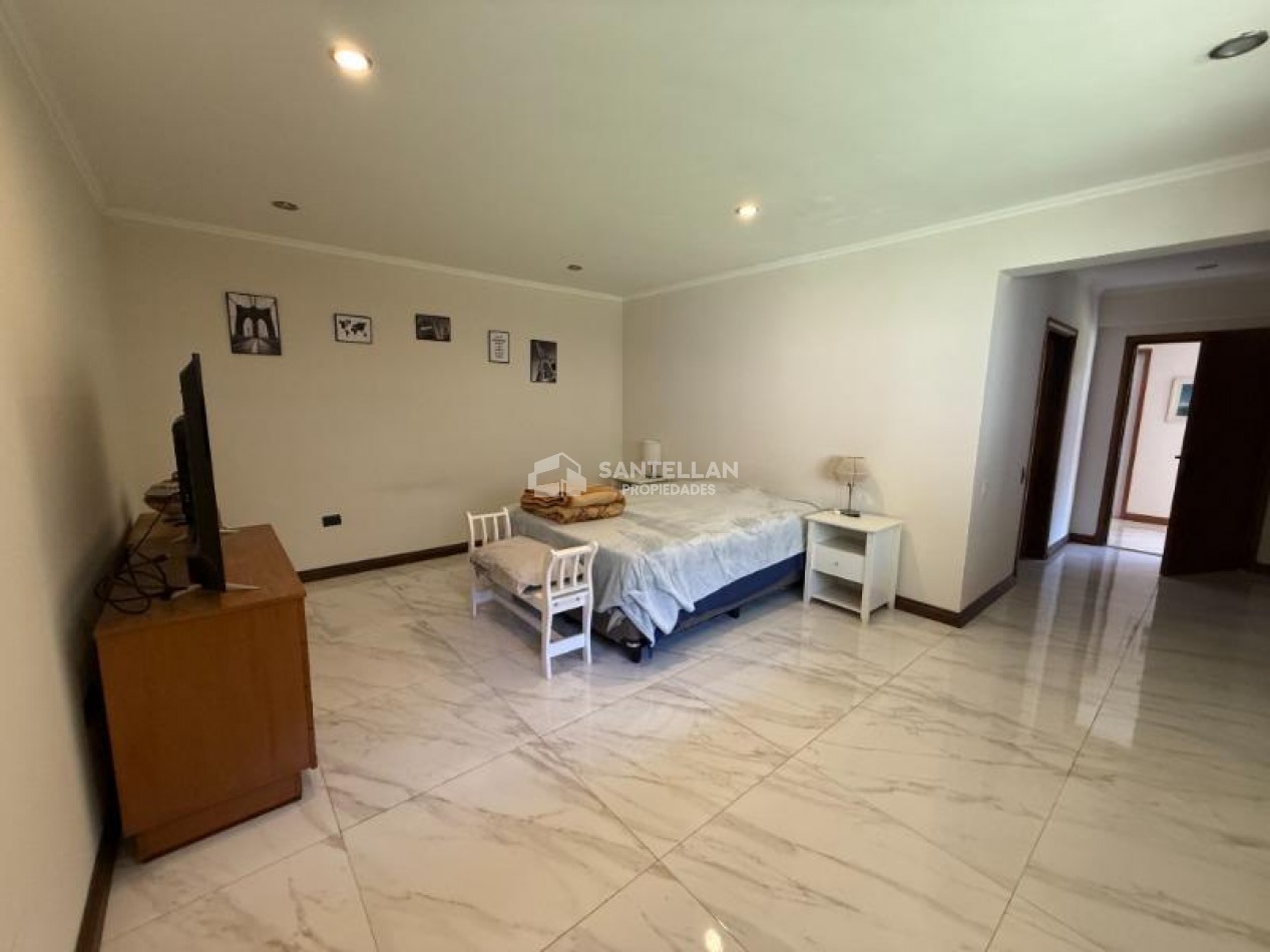 Casa 8 Ambientes | Apta Geriatrico - Uso Profesional o Vivienda | 400 m² Cubiertos | Punta Mogotes