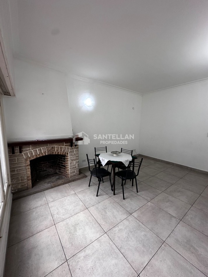 CHALET TRES AMBIENTES CON PARQUE BARRIO CHAUVIN