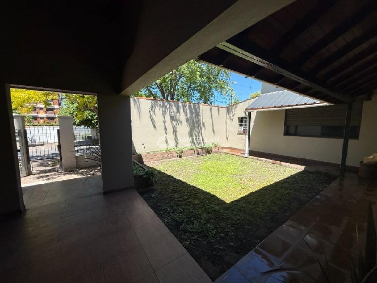 Casa 8 Ambientes | Apta Geriatrico - Uso Profesional o Vivienda | 400 m² Cubiertos | Punta Mogotes