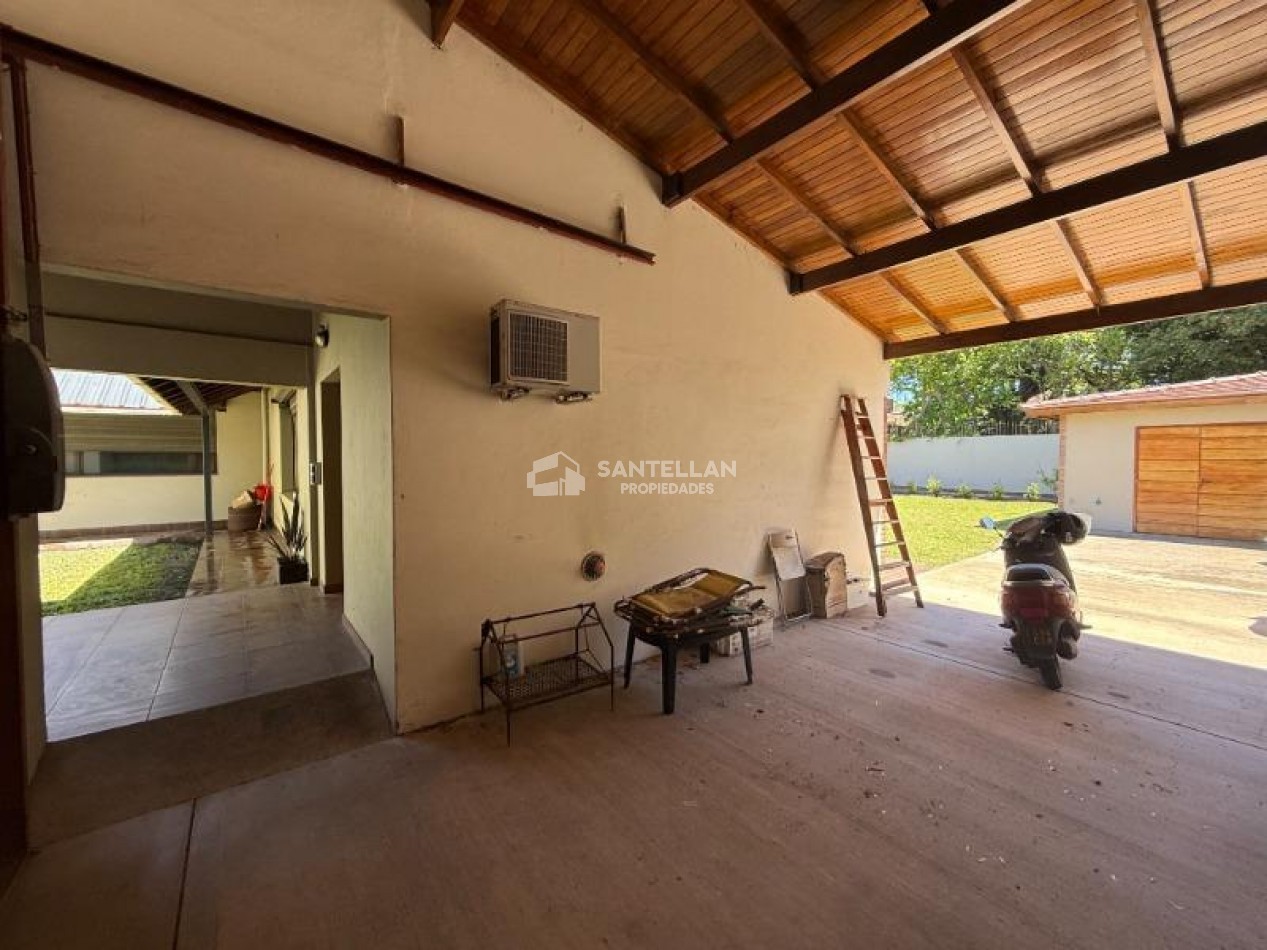 Casa 8 Ambientes | Apta Geriatrico - Uso Profesional o Vivienda | 400 m² Cubiertos | Punta Mogotes