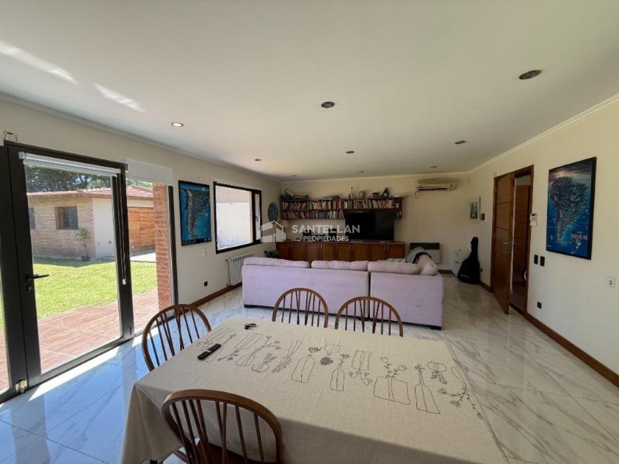 Casa 8 Ambientes | Apta Geriatrico - Uso Profesional o Vivienda | 400 m² Cubiertos | Punta Mogotes