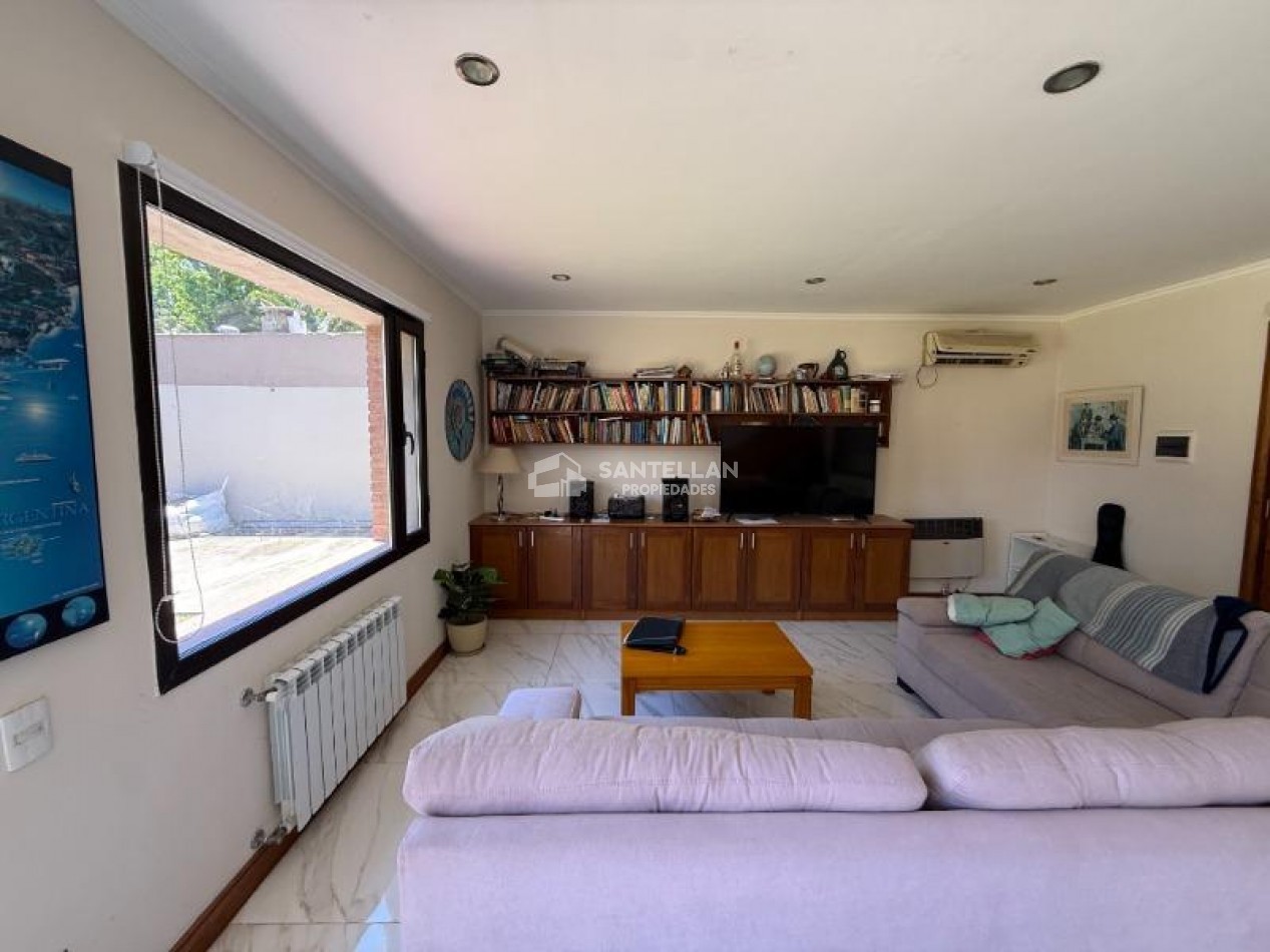 Casa 8 Ambientes | Apta Geriatrico - Uso Profesional o Vivienda | 400 m² Cubiertos | Punta Mogotes