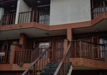 VENTA CASA 5 AMBIENTES EN COSTA AZUL