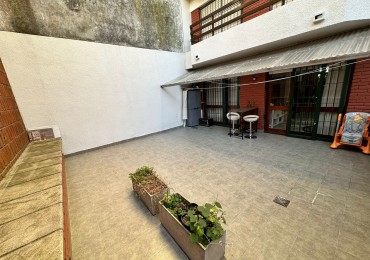 DEPARTAMENTO 2 AMBIENTES CON PATIO Y COCHERA
