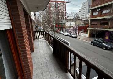 VENTA 3 AMBIENTES CON BALCON CORRIDO, PATIO Y QUINCHO