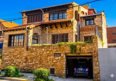 VENTA IMPORTANTE CHALET EN LA PERLA