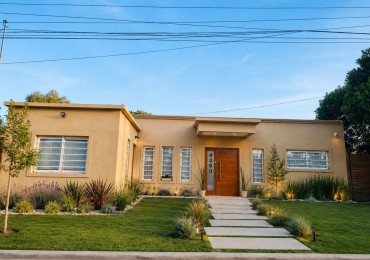 VENTA CASA 4 AMBIENTES + DEPARTAMENTO
