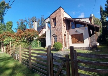 ALQUILER CASA BOSQUE PERALTA RAMOS 3 AMB