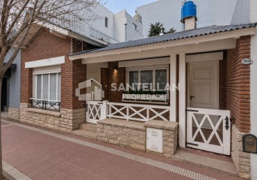 CHALET TRES AMBIENTES CON PARQUE BARRIO CHAUVIN